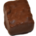 Gianduja au riz soufflé et noisettes caramélisées concassées (lecithine de soja, lait, fruits à coque)
