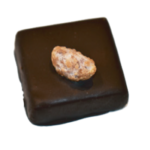 Pâte d'amande aromatisée à la pistache (lécithine de soja, lait, fruits à coque)